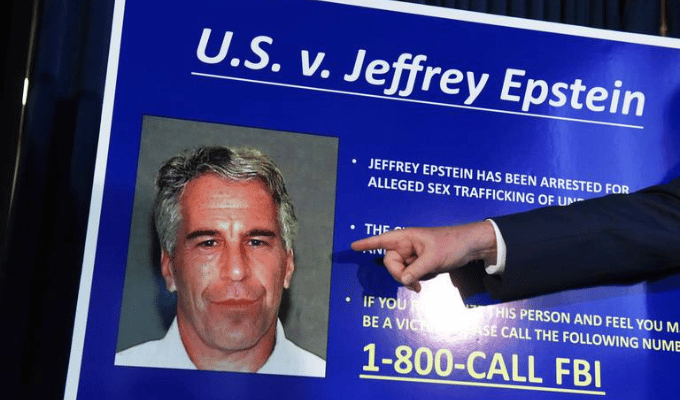 Escándalo Epstein: Nuevos Documentos Implican a Figuras Públicas
