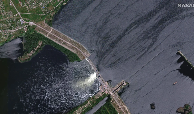 Destrucción de represa amenaza a ciudad ucraniana de Jersón