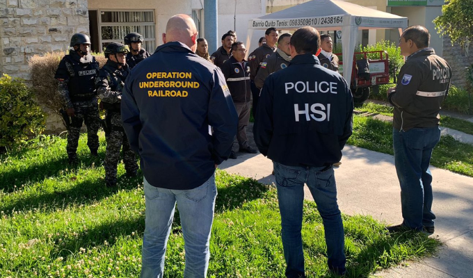 Mujer detenida por intentar vender a su hija en redes