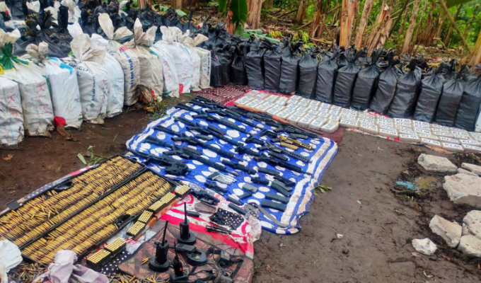 Decomiso Histórico en Ecuador: 21,5 Toneladas de Cocaína y Arsenal