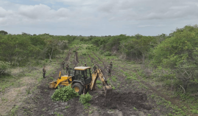 Militares destruyen narco pista de 1500 metros en Isla Puná