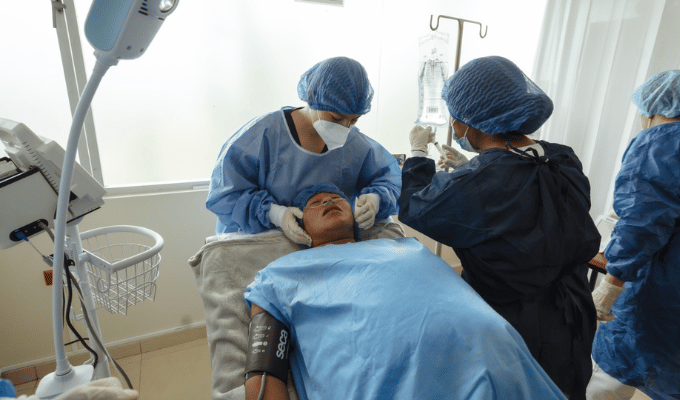 Avanza en tu carrera de salud con las becas de especialidades de UTI-S