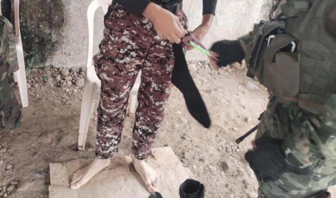 Agente penitenciario atrapado: Militares impiden ingreso de objetos