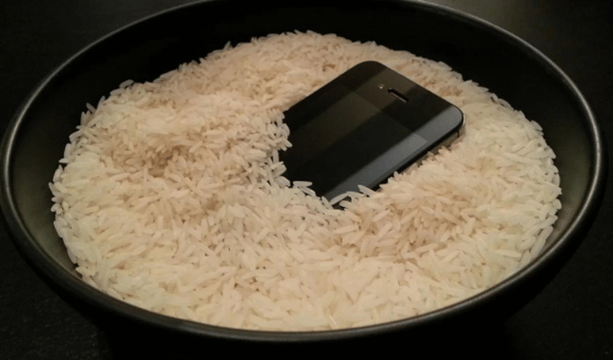 Evita Daños en tu iPhone: Apple Desaconseja Uso de Arroz para Secarlo