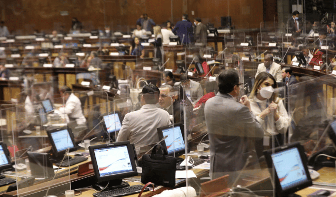 Reformas al COIP rechazadas: un golpe para el correismo en la Asamblea