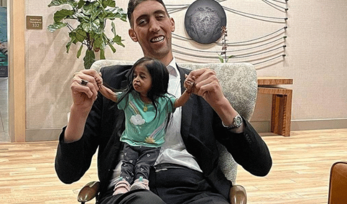 Sultan Kösen y Jyoti Amge: Un Desayuno de Alturas en California