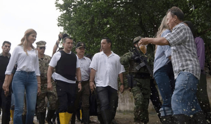 Noboa desembolsa USD 24 millones para rescatar a Chone y Babahoyo
