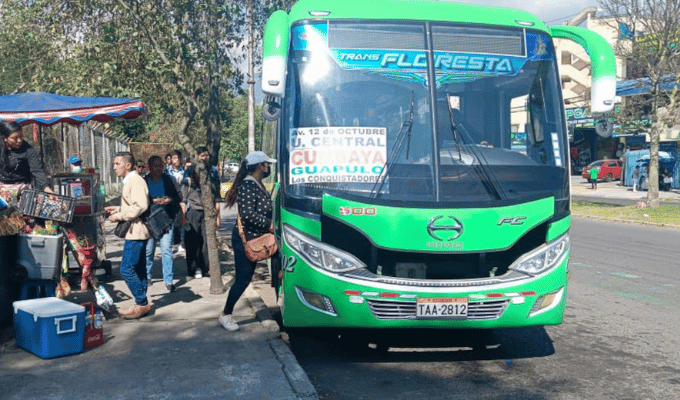Alcalde de Quito propone ¡adiós al efectivo! en el transporte público