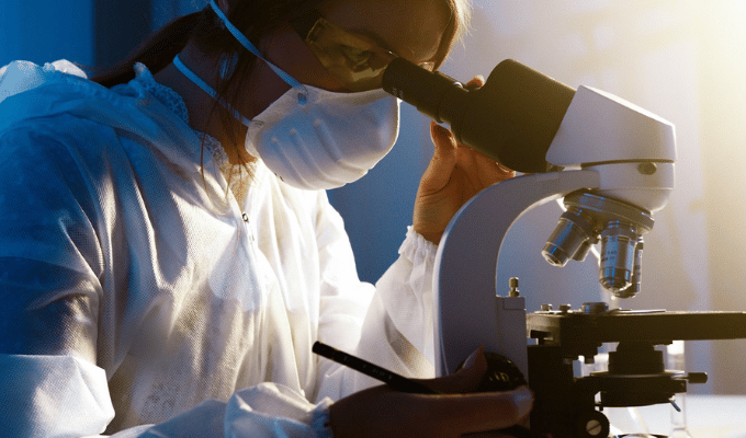El Tiempo, Un Desafío Adicional para las Mujeres en la Ciencia