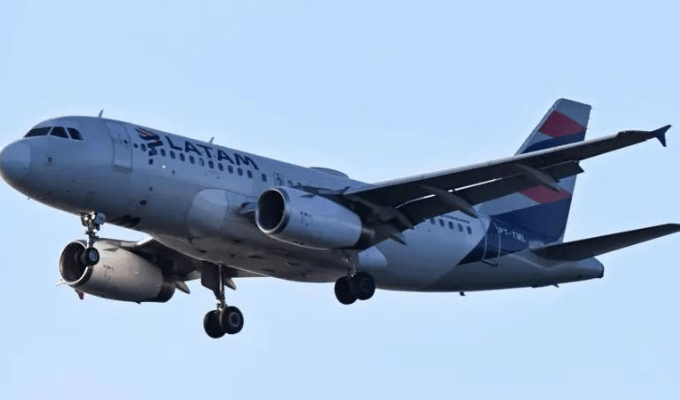 Vuelo de Latam Airlines Sufre Incidente Técnico: 50 Pasajeros Heridos