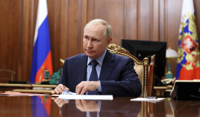 Putin Reelegido presidente de Rusia con aplastante 87% de votos.
