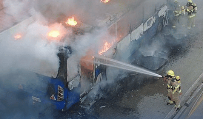 Suspensión del consorcio MetroExpress tras incendio de buses