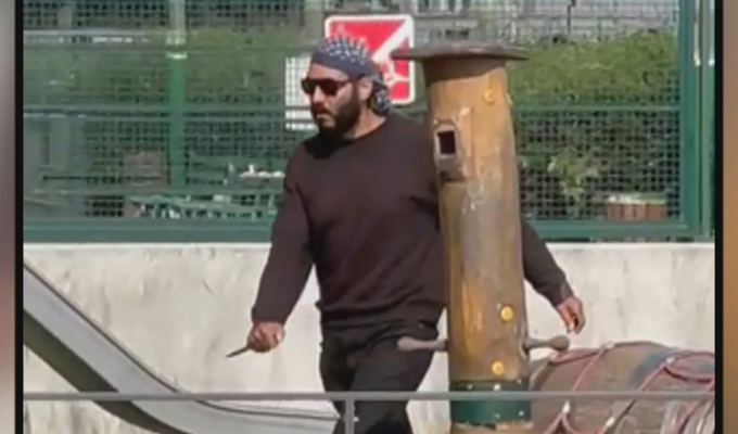 Ataque en parque infantil francés deja 6 heridos 🇫🇷🔪