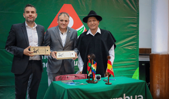 ¡Tungurahua y Xinzo de Limia unidos! Firman histórico acuerdo