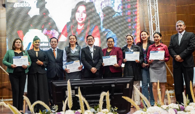 Éxito Educativo: Maestros Ecuatorianos Son Reconocidos por Innovación