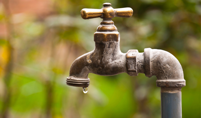 Suspensión de agua afectará a cinco sectores de Ambato hoy jueves
