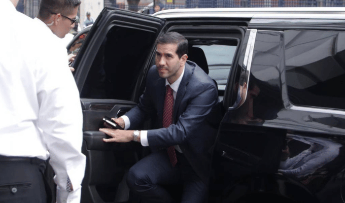 Noboa destituye a Arrobo y nombra a Luque como nuevo Ministro