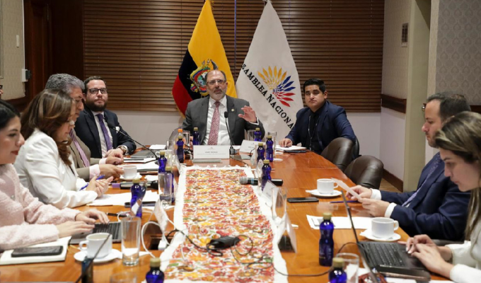 ¡Alerta en la Asamblea! ¡Ministro de Economía bajo la lupa