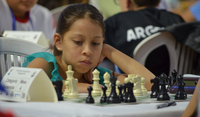 La prodigio del ajedrez ambateño clasifica al Panamericano