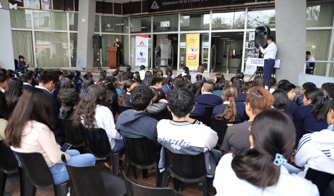 Celebrando 17 años de la Biblioteca con un concurso infantil único