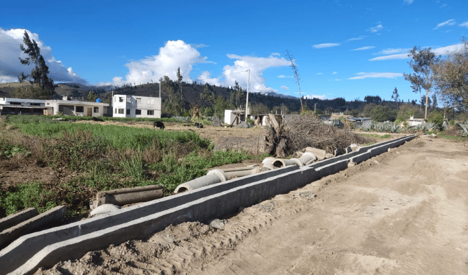 Nuevo canal revestido beneficia a 80 agricultores en Tungurahua
