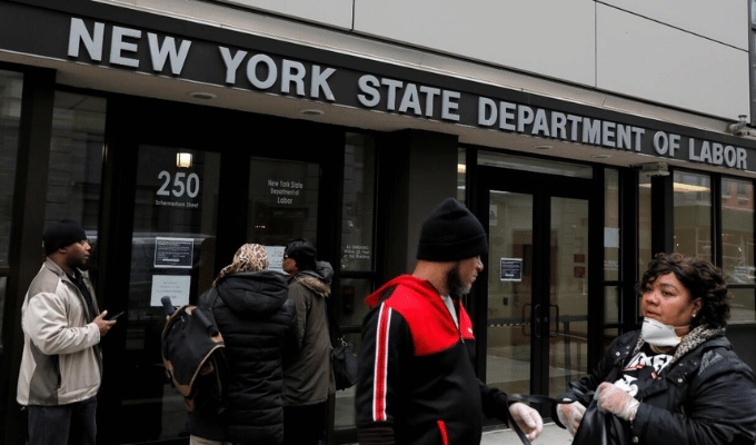 Tasa de desempleo en USA asciende al 3,9% y enciende alarmas