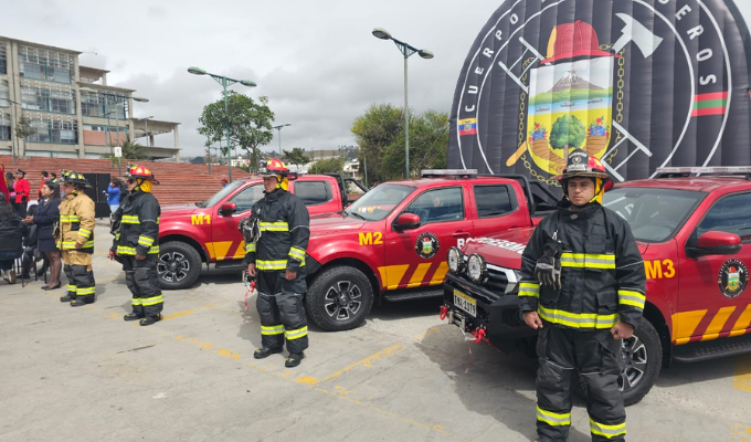 Fortalecimiento operativo con nuevas unidades para Bomberos de Ambato