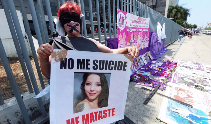 Protesta de Themis por la verdad en caso de Evelyn