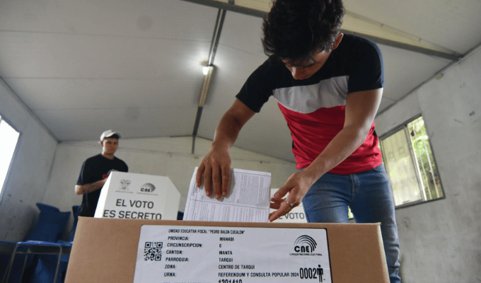 Multas del CNE frenan cambio de domicilio para comicios 2025