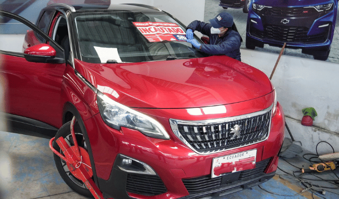 SRI incautó 33 autos sin documentos en operativos a nivel nacional