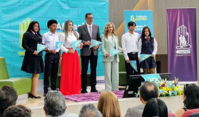 Reducción drástica de pagos del IESS: Crisis en la salud privada