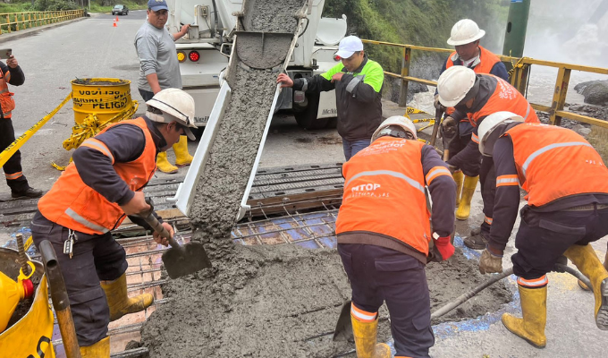 Reparaciones Urgentes en el Puente Agoyán