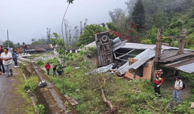Choque en Pilaló: Tres personas pierden la vida en siniestro vial