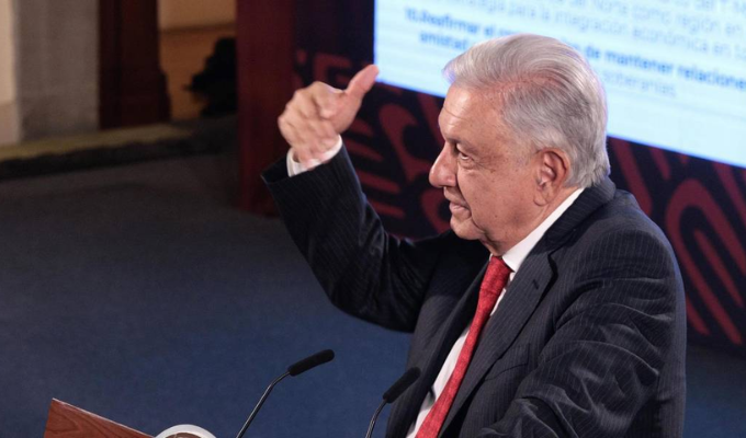 López Obrador aplaude la regularización de indocumentados en EEUU