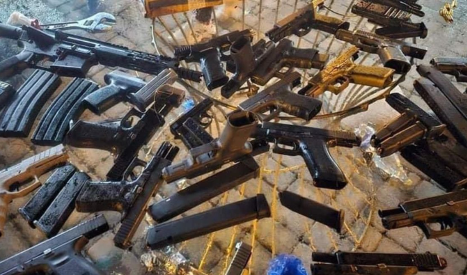 Río, mar y aire: Así llegan las armas que alimentan el crimen