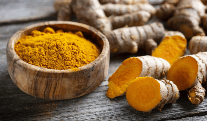 ¡Descubre los beneficios ocultos de la cúrcuma para tu salud!