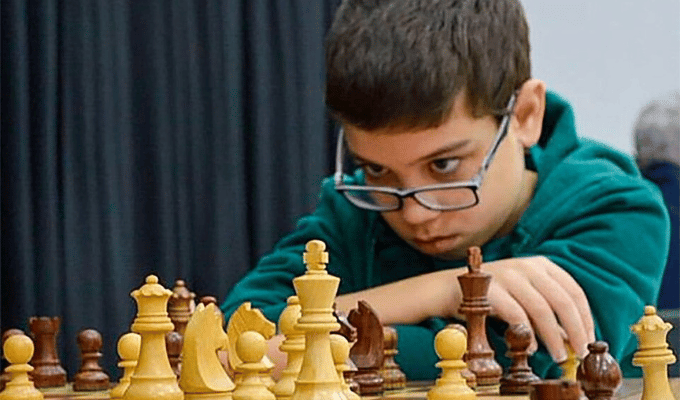 ¡Faustino Oro, el nuevo Messi del ajedrez con 10 años!