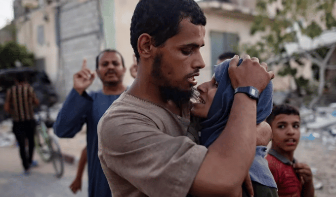 Negociaciones de paz en Doha, mientras Gaza es atacada
