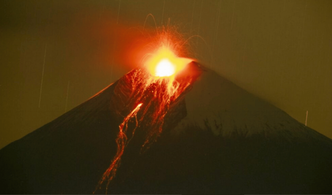 Sangay Intensifica su Actividad: Ceniza Alcanza a Chimborazo