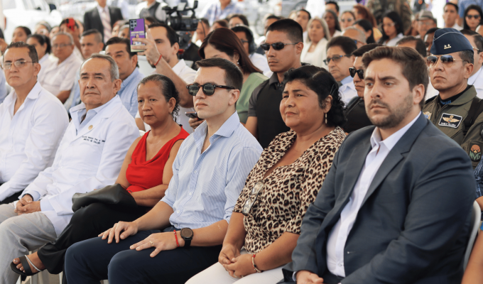 Presidente Noboa inaugura moderna Unidad de Diálisis en Durán