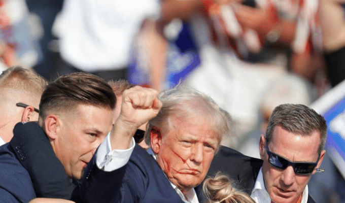 Trump seguro tras ataque en mitin, dos muertos en el lugar