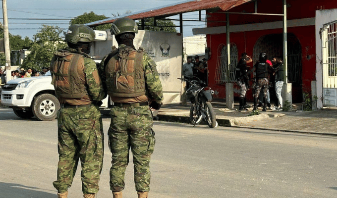 Crimen en El Oro: ¡Cinco personas acribilladas en su hogar!