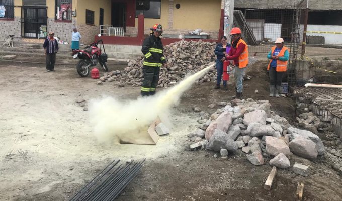 BomberosAmbato Extiende Su Misión de Seguridad a la Comunidad