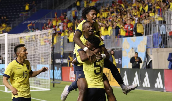¡Ecuador imparable! Derrota a Costa Rica y termina invicto