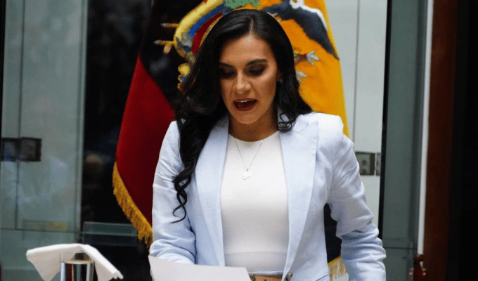¡Verónica Abad enfrenta juicio por infracción electoral!