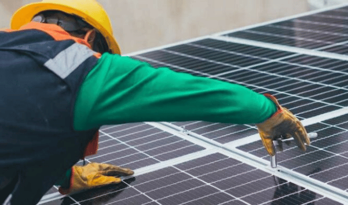 Ecuador recibirá 600 millones del BID para impulsar energía renovable