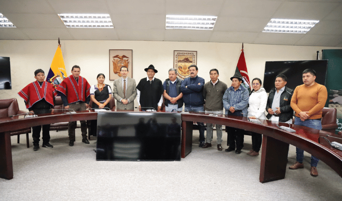 Nuevos convenios en Tungurahua: Mejoras en iluminación deportiva