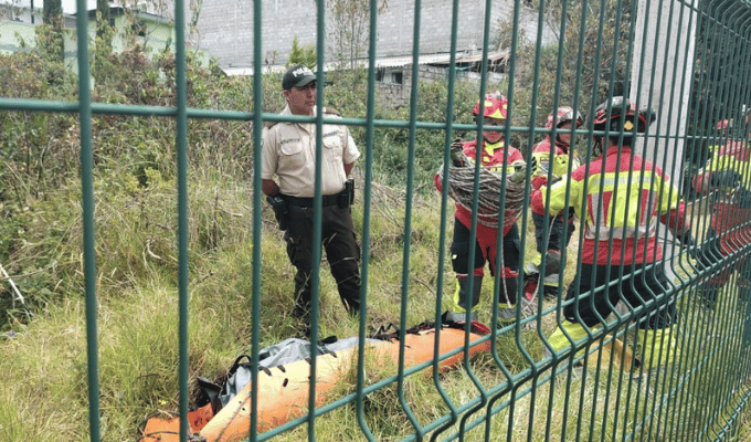 ¡Tragedia en Quito! Desaparecido hallado muerto en quebrada