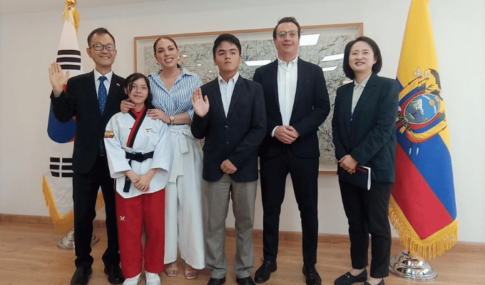 ¡Taekwondo en las escuelas de Tungurahua! Nuevo convenio educativo