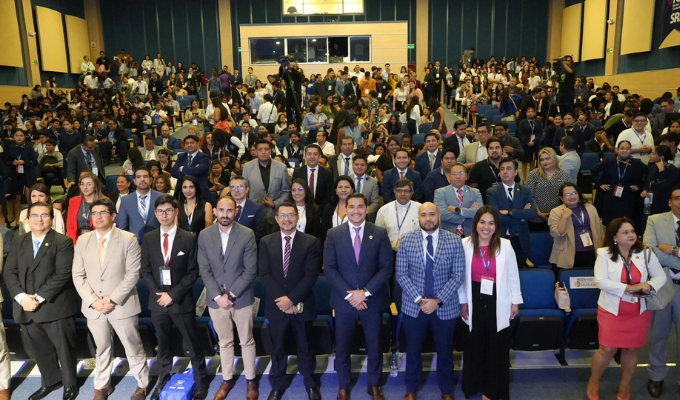 ¡Éxito en Guayaquil! SRI y universidades impulsan cultura tributaria
